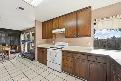 2202 Village Road, Escondido, CA 92026 - Photo 4