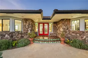 1650 Winterwarm Dr, Fallbrook, CA 92028 - Photo 10