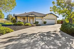 21971 Victorian Ln, Wildomar, CA 92595 - Photo 2