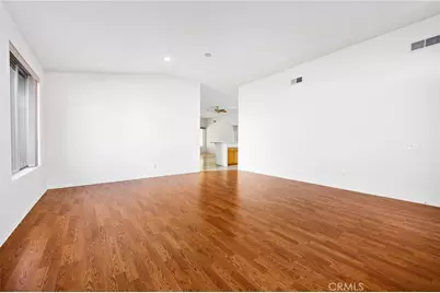 21971 Victorian Ln, Wildomar, CA 92595 - Photo 8