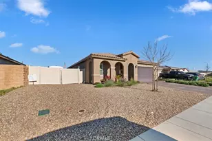 32476 Wild West Ct, Winchester, CA 92596 - Photo 4