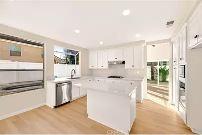 30409 Corte Santalina, Murrieta, CA 92563 - Photo 20