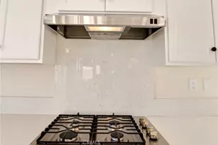 30409 Corte Santalina, Murrieta, CA 92563 - Photo 14