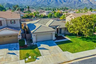 19845 Silverwood Dr, Lake Elsinore, CA 92530 - Photo 2