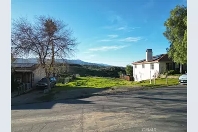 415 N Scrivener, Lake Elsinore, CA 92530 - Photo 8