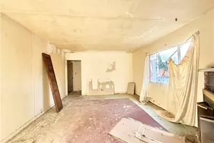 13807 Carson, Trona, CA 93562 - Photo 8