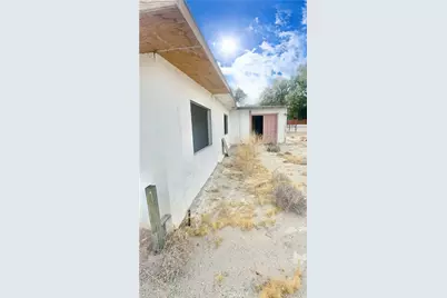 13807 Carson, Trona, CA 93562 - Photo 2