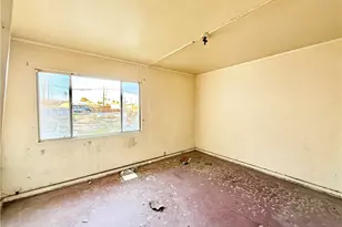 13807 Carson, Trona, CA 93562 - Photo 12