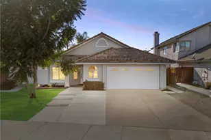 24529 Ridgewood, Murrieta, CA 92562 - Photo 2