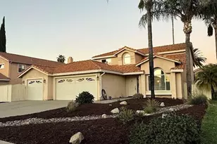 23926 Constantine, Murrieta, CA 92562 - Photo 2