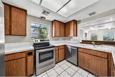 541 San Gorgonio Drive, Corona, CA 92879 - Photo 12