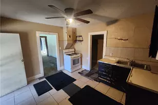 305 W Heald, Lake Elsinore, CA 92530 - Photo 2