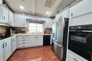 13381 Magnolia, Corona, CA 92879 - Photo 4