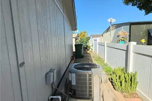 13381 Magnolia, Corona, CA 92879 - Photo 16