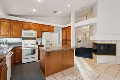 1218 Marble Court, Hemet, CA 92543 - Photo 10