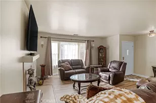 22196 Hoofbeat Way, Canyon Lake, CA 92587 - Photo 8