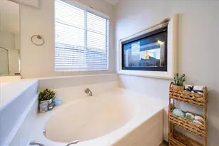 2812 Via Mazatlan, Corona, CA 92882 - Photo 24