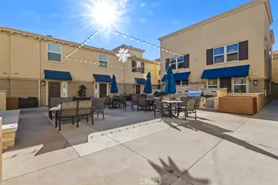 10292 Artesia Boulevard, Bellflower, CA 90706 - Photo 24