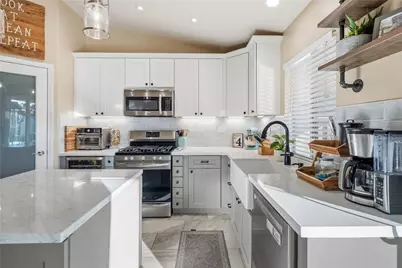 31285 Hamburg, Winchester, CA 92596 - Photo 20