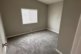 880 N Lake St, Hemet, CA 92544 - Photo 6