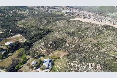 7 Turtle Creek Rd, Lake Elsinore, CA 92530 - Photo 10