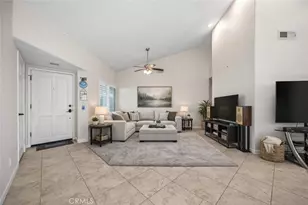 22952 Joaquin Ridge Dr, Murrieta, CA 92562 - Photo 2