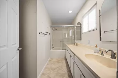 22952 Joaquin Ridge Drive, Murrieta, CA 92562 - Photo 16