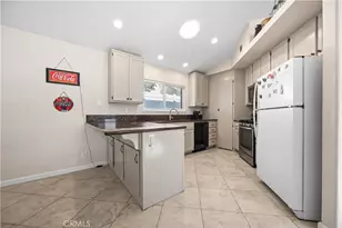 22952 Joaquin Ridge Dr, Murrieta, CA 92562 - Photo 8