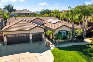 26635 Paddington Ct, Murrieta, CA 92563 - Photo 2