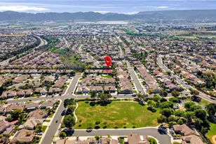 26635 Paddington Ct, Murrieta, CA 92563 - Photo 8