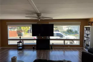 43531 Acacia, Hemet, CA 92544 - Photo 2