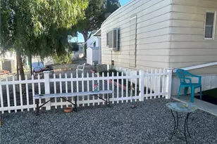 332 N Lyon, Hemet, CA 92543 - Photo 2