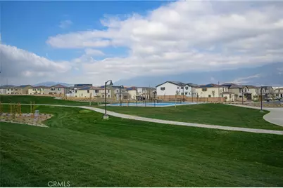 2439 Gunner Ridge Way, Rialto, CA 92377 - Photo 16