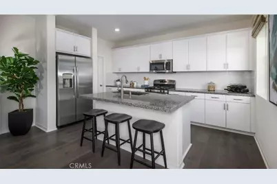 2437 Gunner Ridge Way, Rialto, CA 92377 - Photo 2