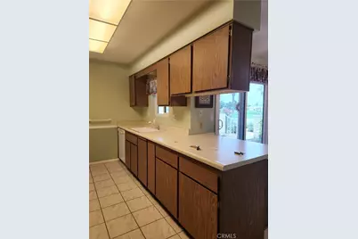 28055 Grosse Point Drive, Menifee, CA 92586 - Photo 12