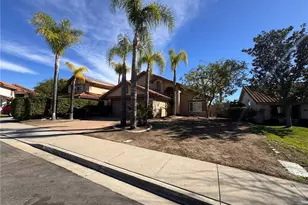 24471 Saradella Ct, Murrieta, CA 92562 - Photo 2
