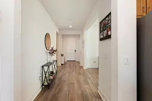 30464 Astoria Ln, Murrieta, CA 92563 - Photo 6