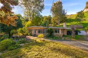 1027 S Live Oak Park, Fallbrook, CA 92028 - Photo 6