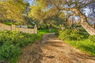 1027 S Live Oak Park, Fallbrook, CA 92028 - Photo 4