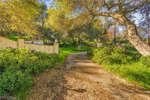 1027 S Live Oak Park, Fallbrook, CA 92028 - Photo 4