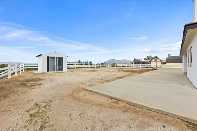 22255 Rosary, Nuevo, CA 92567 - Photo 40