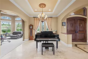 21051 Via Sevilla, Murrieta, CA 92562 - Photo 6