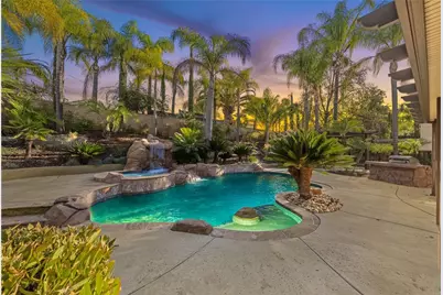 42352 Wildwood, Murrieta, CA 92562 - Photo 2