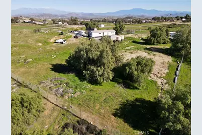 25099 Bundy Canyon, Menifee, CA 92584 - Photo 6