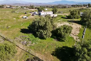 25099 Bundy Canyon, Menifee, CA 92584 - Photo 6