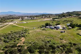 25099 Bundy Canyon, Menifee, CA 92584 - Photo 12