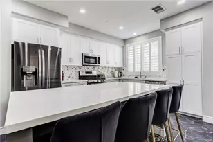 625 Savi Dr, Corona, CA 92878 - Photo 4