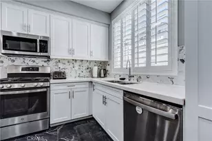 625 Savi Dr, Corona, CA 92878 - Photo 8