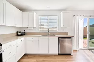 1489 Goldenbrush Wy, Banning, CA 92220 - Photo 6