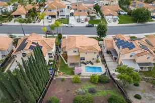 39815 Highbury Dr, Murrieta, CA 92563 - Photo 38